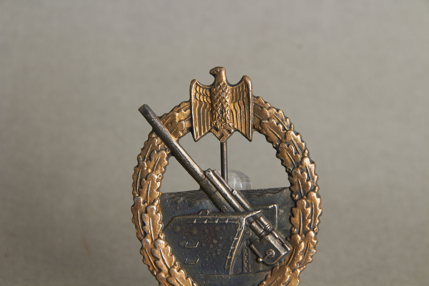 Kriegsmarine "Marine-Artillerie Kriegsabzeichen". Maker marked "Wiedmann". (hard to find maker). Original.