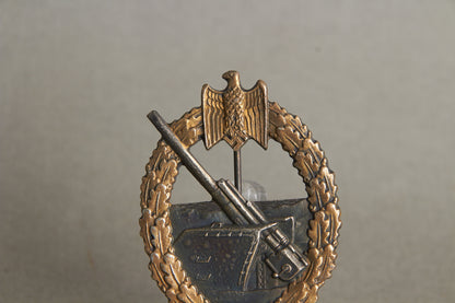 Kriegsmarine "Marine-Artillerie Kriegsabzeichen". Maker marked "Wiedmann". (hard to find maker). Original.