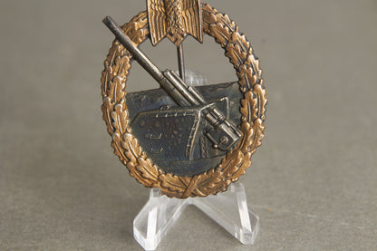 Kriegsmarine "Marine-Artillerie Kriegsabzeichen". Maker marked "Wiedmann". (hard to find maker). Original.