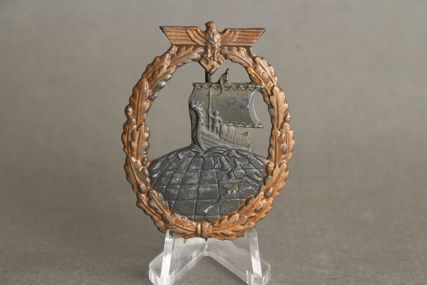 Kriegsmarine "Hilfskreuzer-Kriegsabzeichen". With initials "GK". Period made Rudolf Souval. Original.
