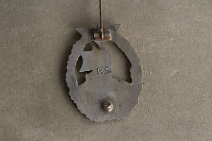 Kriegsmarine "Hilfskreuzer-Kriegsabzeichen". With initials "GK". Period made Rudolf Souval. Original.