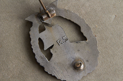Kriegsmarine "Hilfskreuzer-Kriegsabzeichen". With initials "GK". Period made Rudolf Souval. Original.