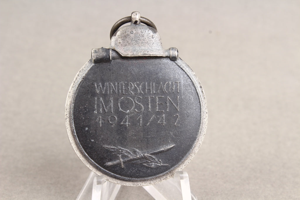 "Winterschlacht im Osten" Medal. Maker marked. Original.