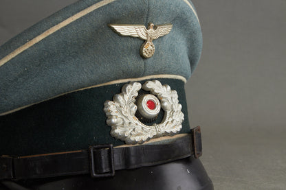 Wehrmacht Infanterie (Mannschaften/Unteroffiziere) Visor Cap. Original.