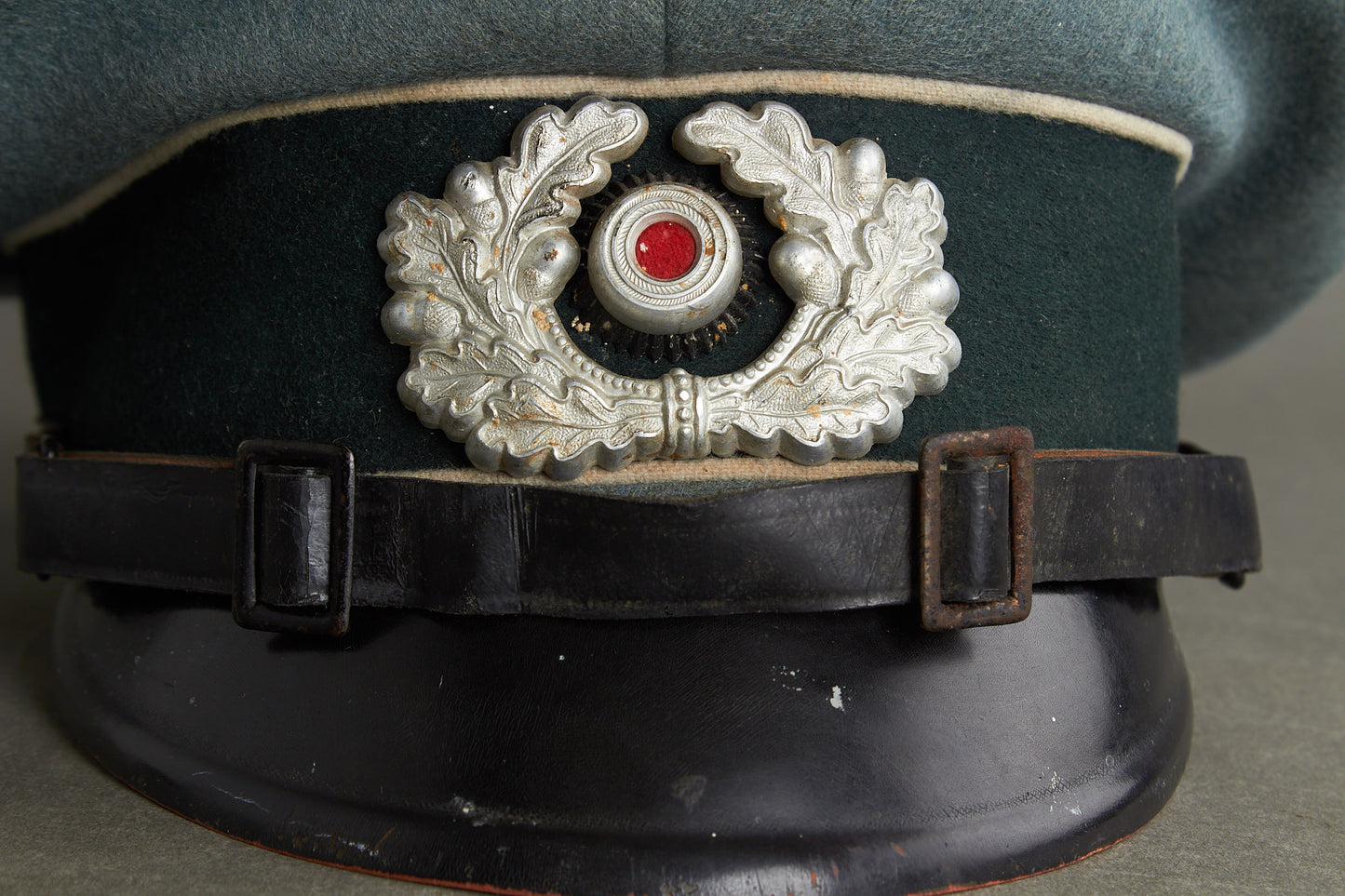 Wehrmacht Infanterie (Mannschaften/Unteroffiziere) Visor Cap. Original.