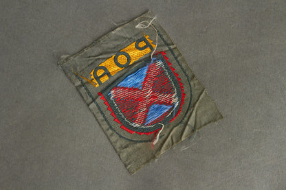Wehrmacht POA (Russischen Befreiungsarmee) "Ärmelschild" Sleeve Shield Insignia. Original