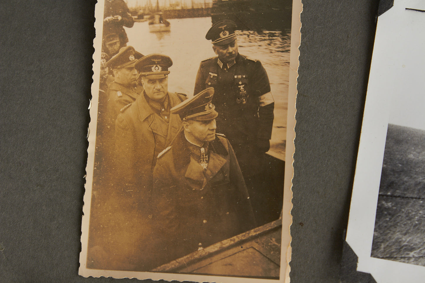 4 interesting pictures from Denmark. 1 with Dönitz, 2 with Rommel and 1 from the liberation. Rare. Original.