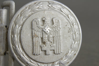 DRK (Deutsches Rotes Kreuz) Officers Belt Buckle "Feldbindeschloss". Original.