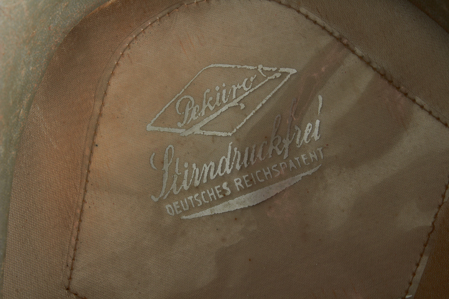 Wehrmacht Infanterie (Mannschaften/Unteroffiziere) Visor Cap. Original.