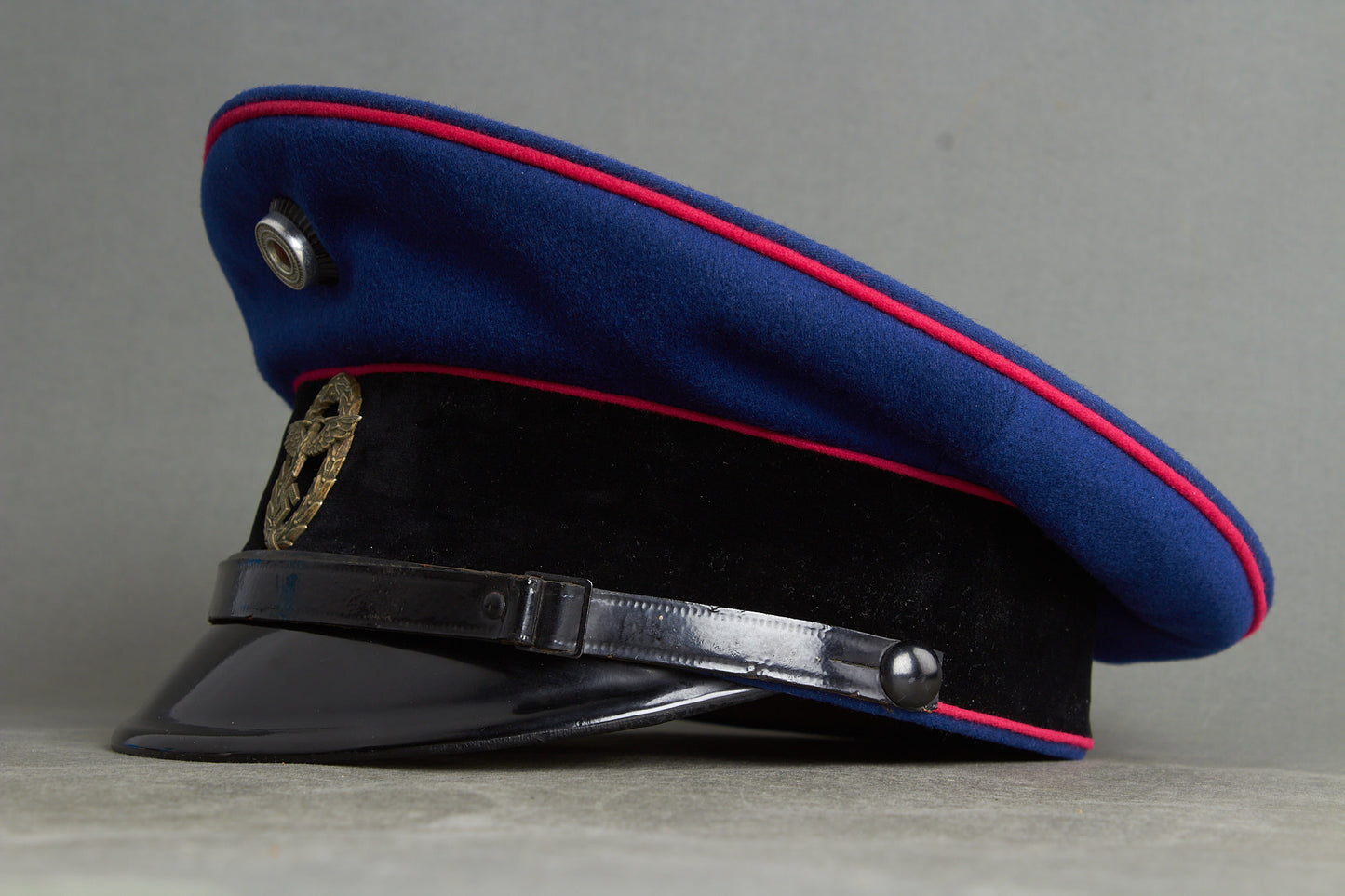 Early Feuerschutzpolizei (Mannschaften/Unteroffiziere) Visor Cap. Original.