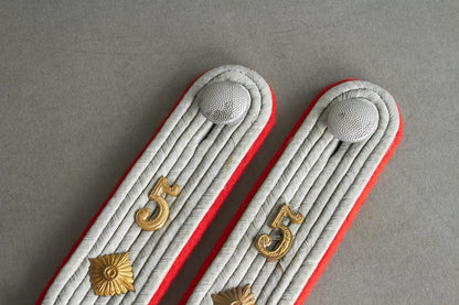 Wehrmacht "Artillerie" Shoulder Boards. "Slip on". Matching pair. Original.