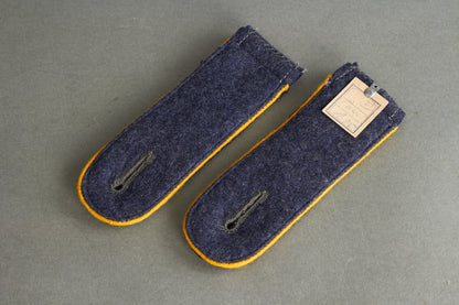 Luftwaffe Fliegertruppe Shoulder Boards. Matching Pair. With label. Original.