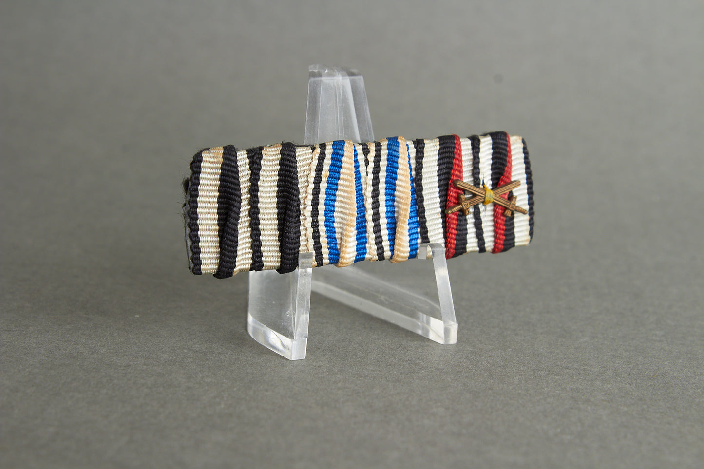3-Place Ribbon Bar. Original.