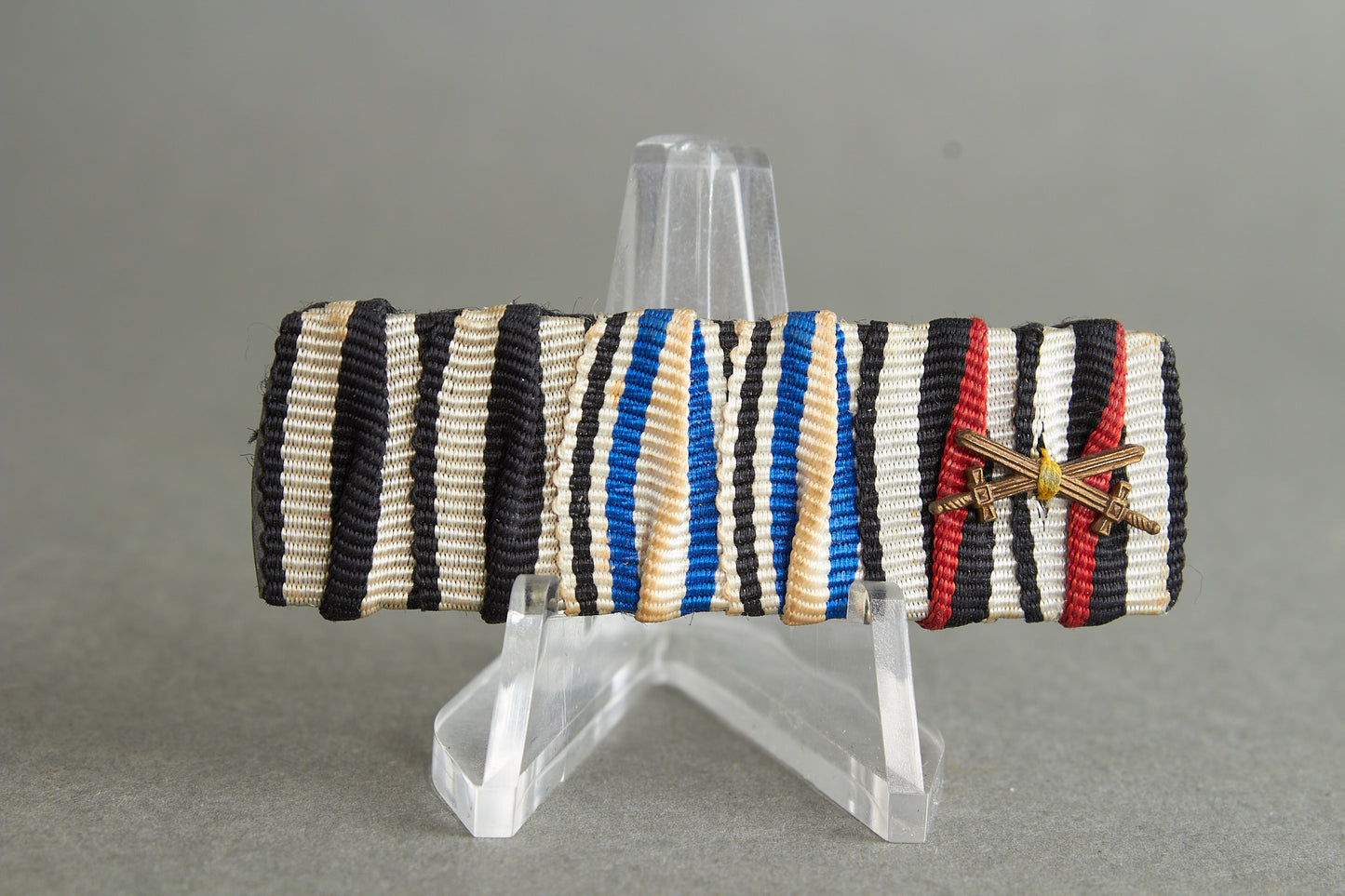 3-Place Ribbon Bar. Original.