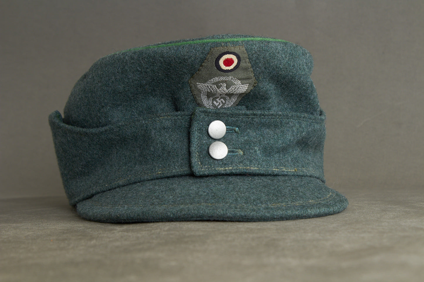 Schutzpolizei "M43 Einheitsfeldmütze" (Mannschaften/Unteroffiziere). Rare. Original.