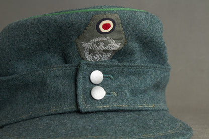 Schutzpolizei "M43 Einheitsfeldmütze" (Mannschaften/Unteroffiziere). Rare. Original.