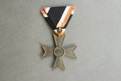 "Kriegsverdienstkreuz 2. Klasse". Austrian Mounted. Original.