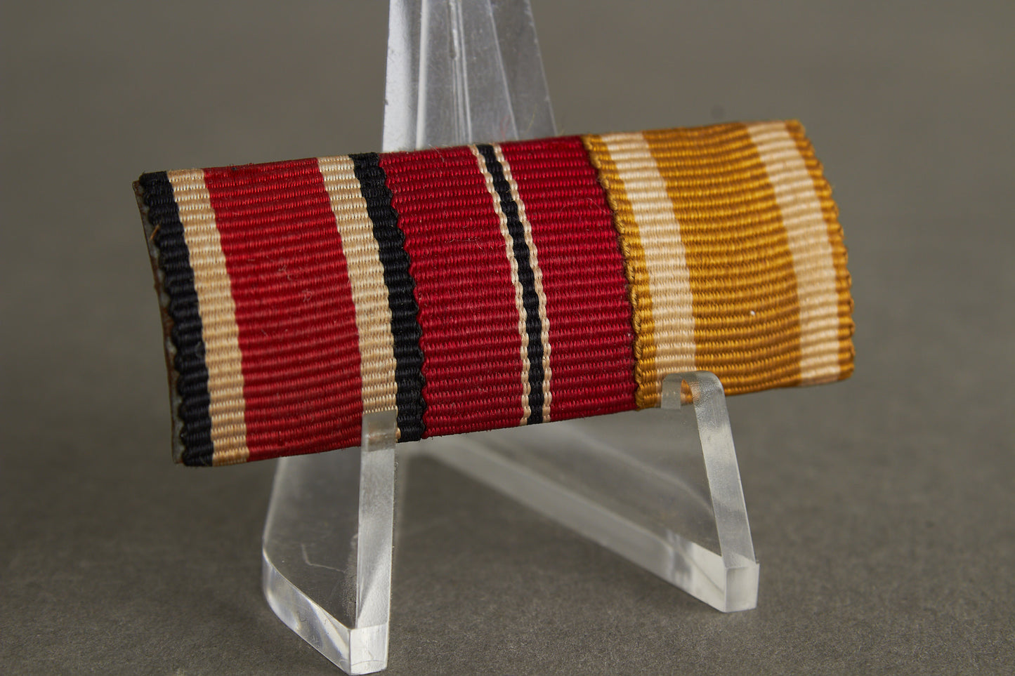 3-Place Ribbon Bar. Original.