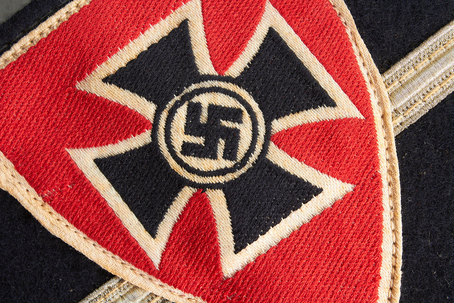 NSRKB "Nationalsozialistischer Reichskriegerbund" Leaders Armband. Original.