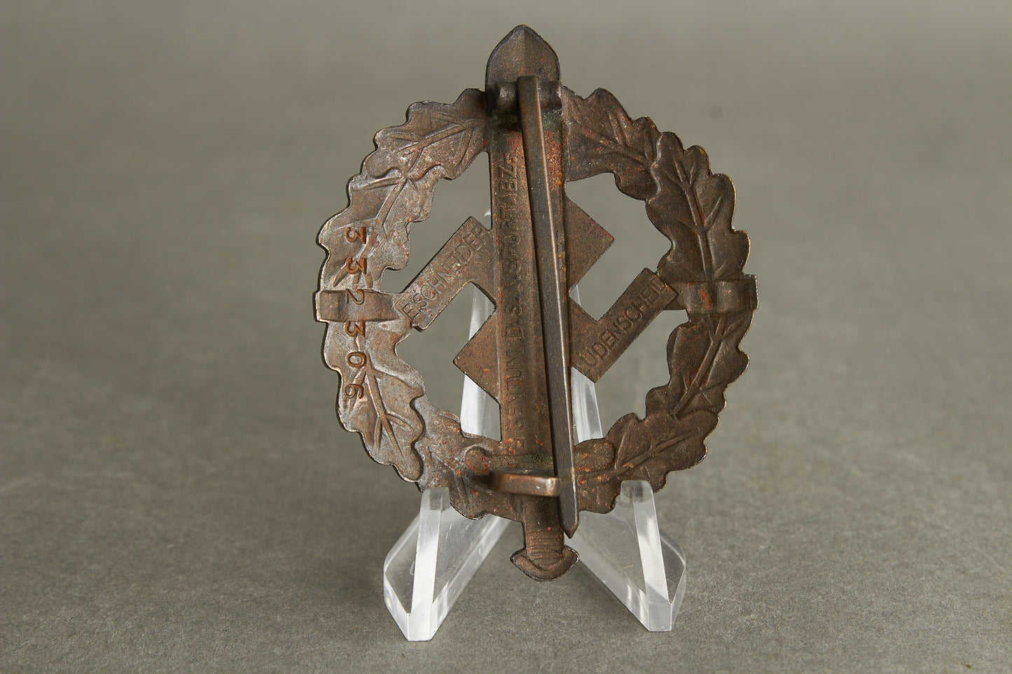 Numbered "SA-Sportabzeichen" in Bronze with miniature. 2. Model (1935-1938). Original.