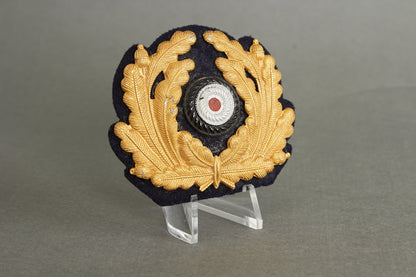 Kriegsmarine Metal Officer Wreath & Cockade. Original.