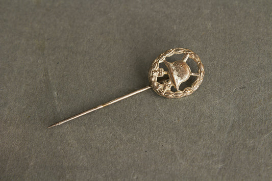 Miniature Wound Badge "Verwundetenabzeichen" in Silver. Original.