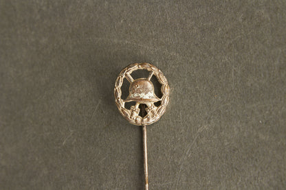 Miniature Wound Badge "Verwundetenabzeichen" in Silver. Original.