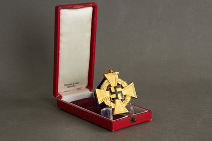 "Treudienst-Ehrenzeichen" 40 Year Service. In box. Original.