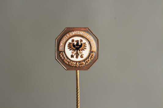ADAC (Allgemeiner Deutscher Automobil-Club) "Freiwilliger Kameradschaftsdienst" Member pin. Original.