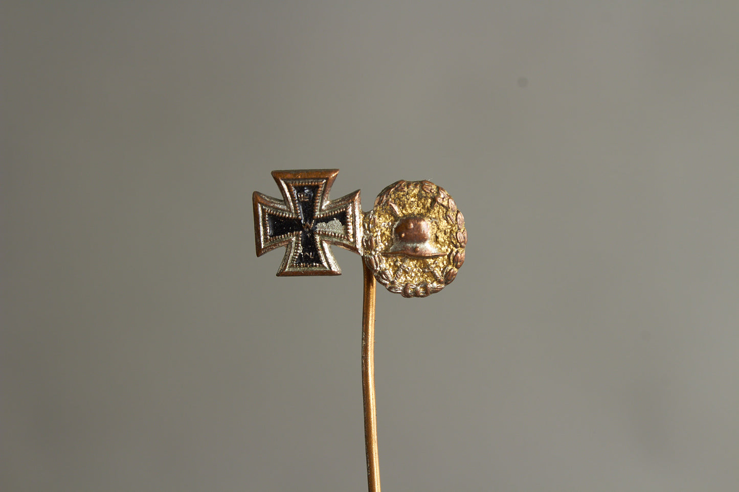 Miniature Iron Cross & Wound badge in Gold miniature stickpin. Original.