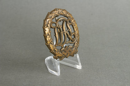 "Reichssportabzeichen DRL" in Bronze. Original.