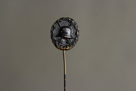 Miniature Wound Badge "Verwundetenabzeichen" in Black. Original.