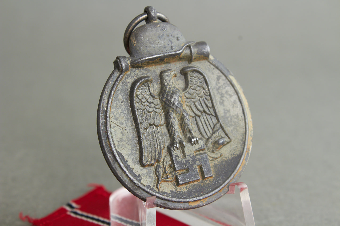 "Winterschlacht im Osten" Medal. Unmarked. Original.