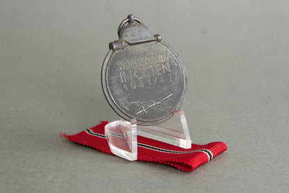 "Winterschlacht im Osten" Medal. Unmarked. Original.