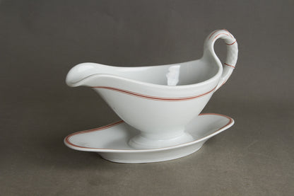 Large Kriegsmarine "Gravy Boat" in white porcelain. Hard to find. Original.