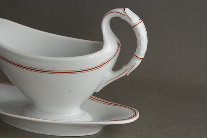 Large Kriegsmarine "Gravy Boat" in white porcelain. Hard to find. Original.