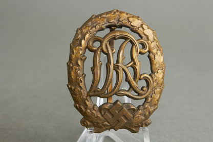 "Reichssportabzeichen DRL" in Bronze. Original.