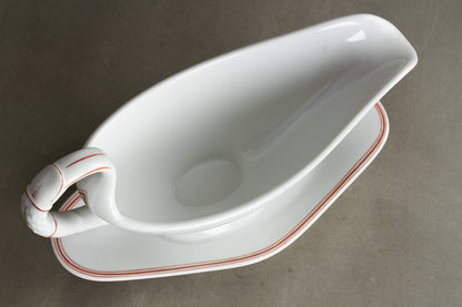 Large Kriegsmarine "Gravy Boat" in white porcelain. Hard to find. Original.