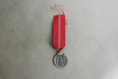 "Winterschlacht im Osten" Medal. Maker marked "10". Original.