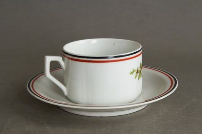 Matching set of "Patriotische Kaffeetasse & Teller" Commemorative Coffee Cup and Plate. Bright colors and no damages. Original.