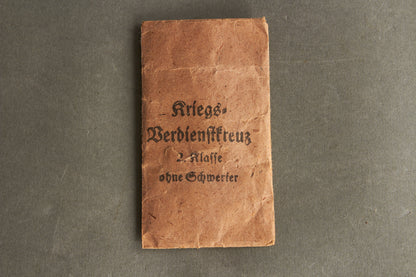 "Kriegsverdienstkreuz 2. Klasse". In envelope. Original.