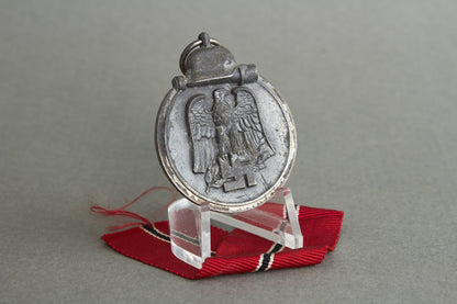 "Winterschlacht im Osten" Medal. Unmarked. Original.