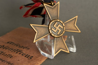 "Kriegsverdienstkreuz 2. Klasse". In envelope. Original.