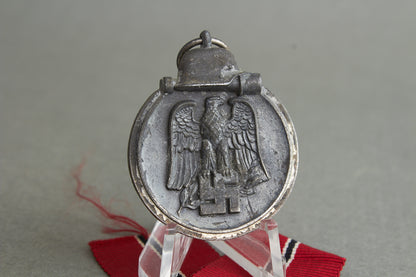 "Winterschlacht im Osten" Medal. Unmarked. Original.