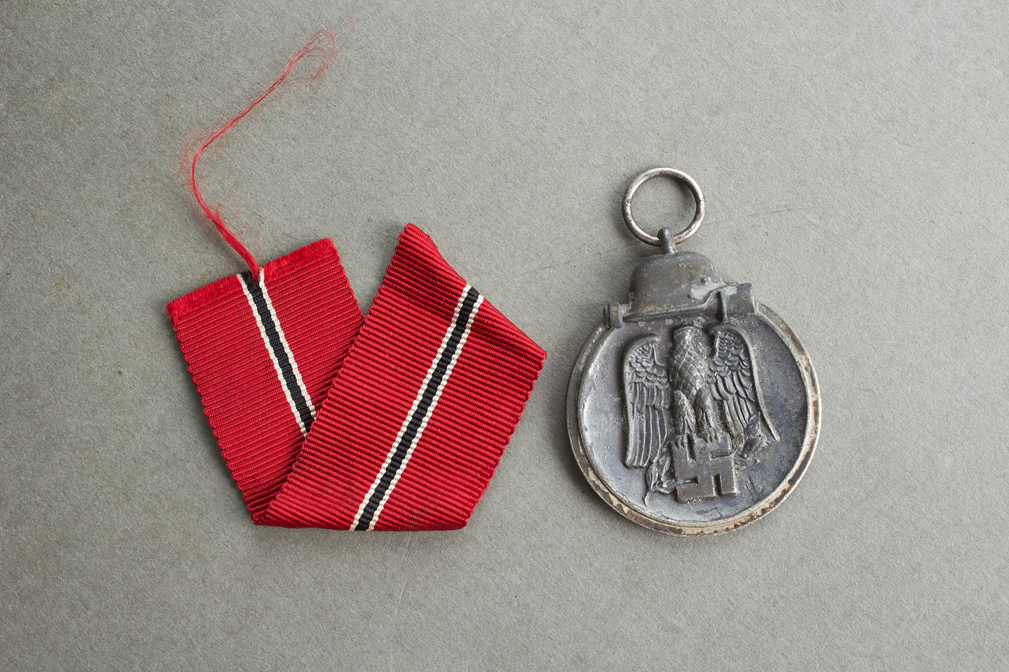 "Winterschlacht im Osten" Medal. Unmarked. Original.