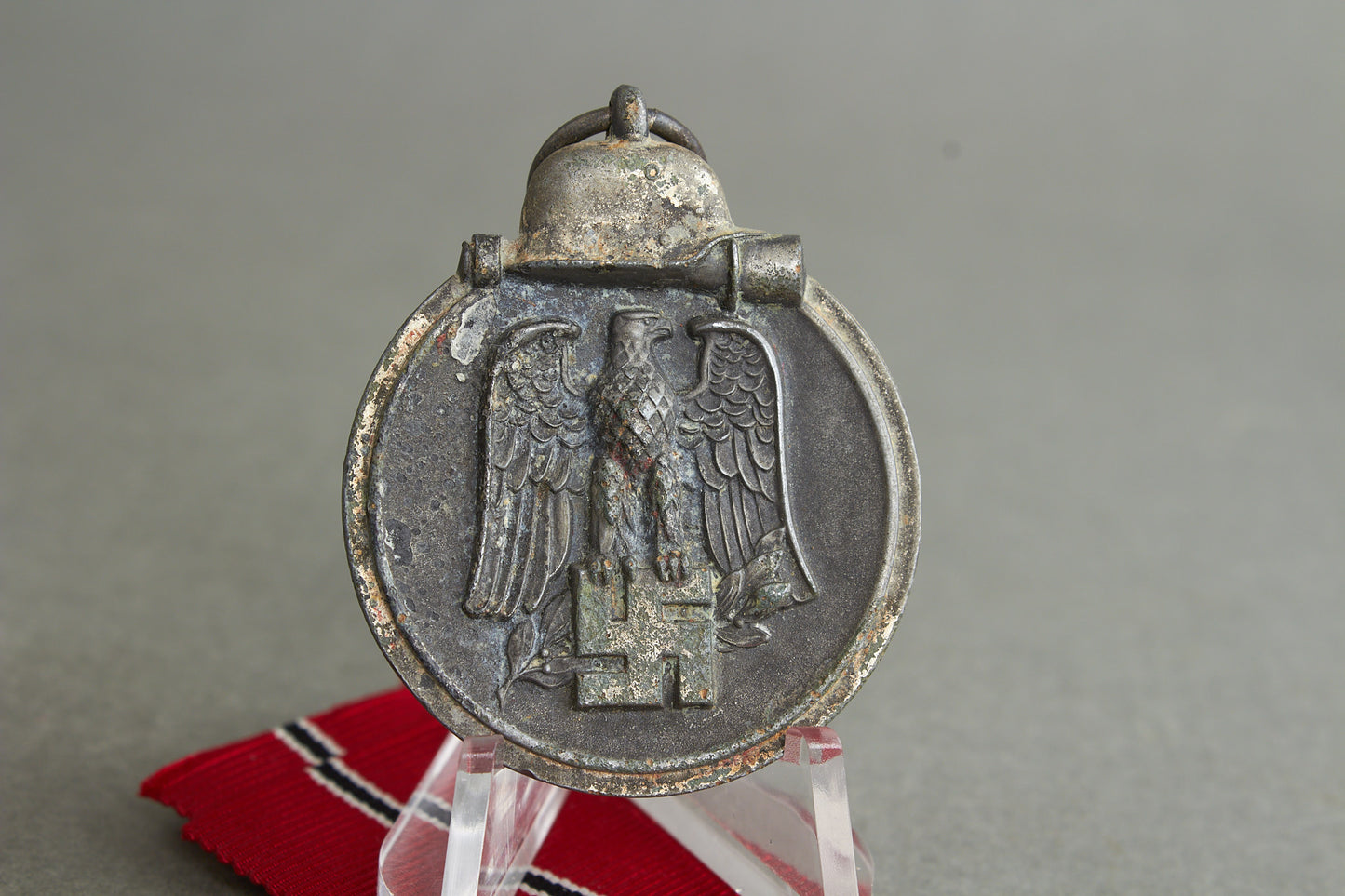 "Winterschlacht im Osten" Medal. Maker marked. Original.