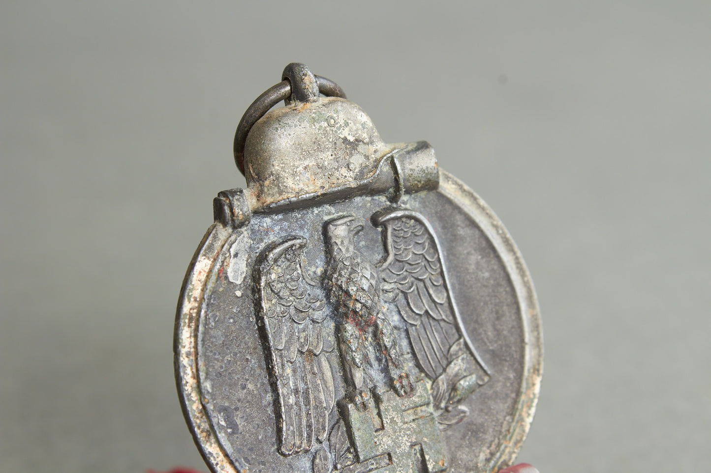 "Winterschlacht im Osten" Medal. Maker marked. Original.