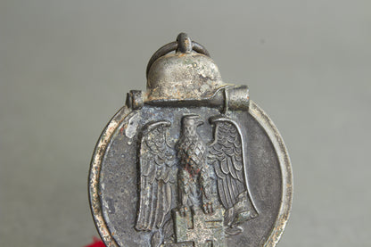 "Winterschlacht im Osten" Medal. Maker marked. Original.