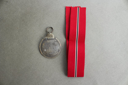 "Winterschlacht im Osten" Medal. Maker marked. Original.