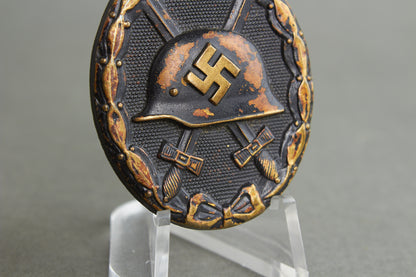 Wound Badge "Verwundetenabzeichen" in Black. Original.